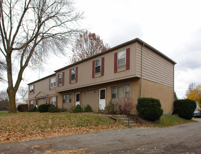 459 Mathews Rd in Youngstown, OH - Building Photo - Building Photo