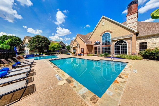 Regency Dell Ranch Apartments in Round Rock, TX - Building Photo - Building Photo