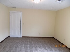 402 W 5th St in Elmira, NY - Building Photo - Building Photo