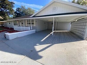 2818 Palmdale St in Jacksonville, FL - Building Photo - Building Photo