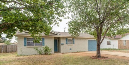 1903 73rd St in Lubbock, TX - Foto de edificio - Building Photo