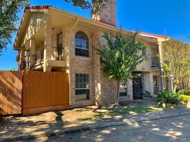 3214 Continental Dr in Missouri City, TX - Building Photo