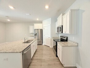 5753 Danbury Blvd in Milton, FL - Building Photo - Building Photo