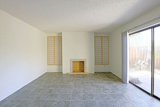1625 Park Meadows Dr-Unit -1625 Park Meadow Drive in Ft. Myers, FL - Building Photo - Building Photo