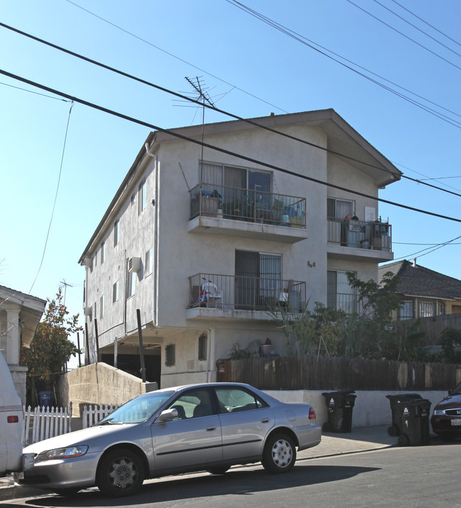 828 N Bunker Hill Ave in Los Angeles, CA - Building Photo - Building Photo