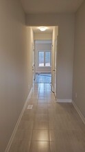 124 Sunflower Pl in Welland, ON - Building Photo - Building Photo