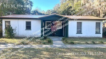 821 NE 8th Ave in Gainesville, FL - Building Photo