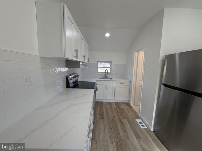 226 Outlook Blvd in Keyport, NJ - Building Photo - Building Photo