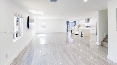 1886 NW 68th St in Miami, FL - Building Photo - Building Photo