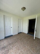 230 SW 47th Ter, Unit 2 in Cape Coral, FL - Building Photo - Building Photo