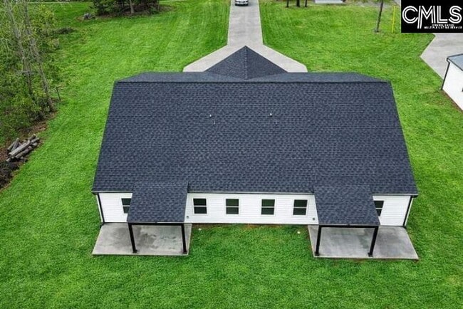 property at 380 Davis Rd