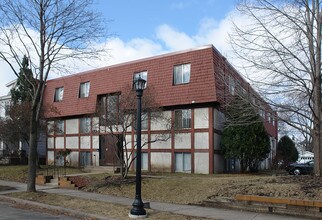 2650 Colfax Ave S in Minneapolis, MN - Foto de edificio - Building Photo