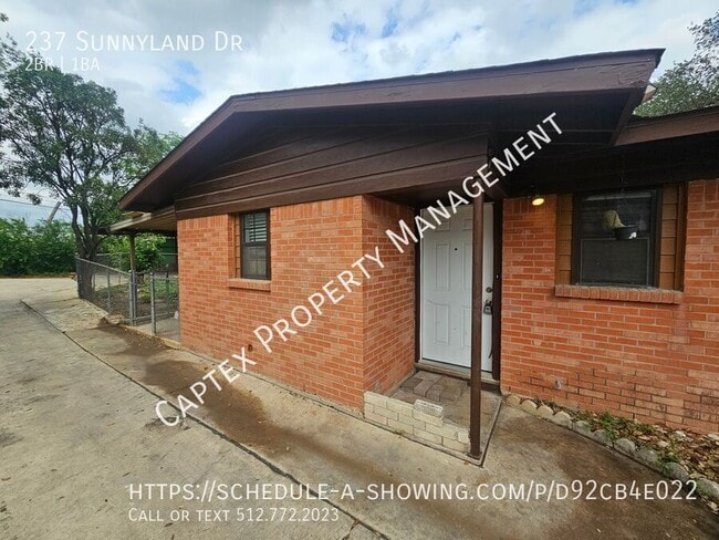 237 Sunnyland Dr in San Antonio, TX - Building Photo - Building Photo