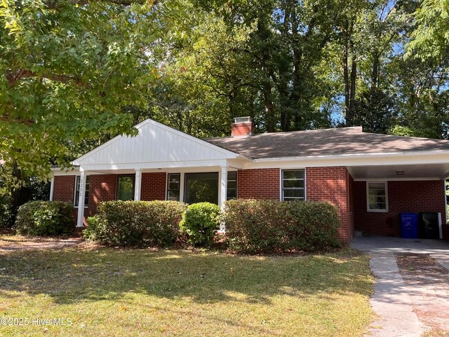 property at 2301 Jefferson Dr