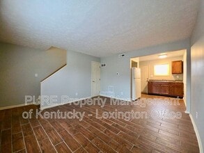 305 Lake St in Nicholasville, KY - Building Photo - Building Photo