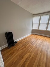 945 Dana Ave, Unit 21 in Cincinnati, OH - Foto de edificio - Building Photo