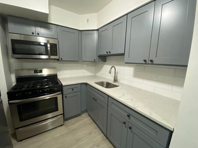 2638 Daphne Rd, Unit 1 in Philadelphia, PA - Foto de edificio - Building Photo