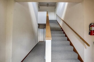 700 Hilltop Dr, Unit 702 in Deforest, WI - Foto de edificio - Building Photo