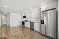 1534 W Stiles St - 22