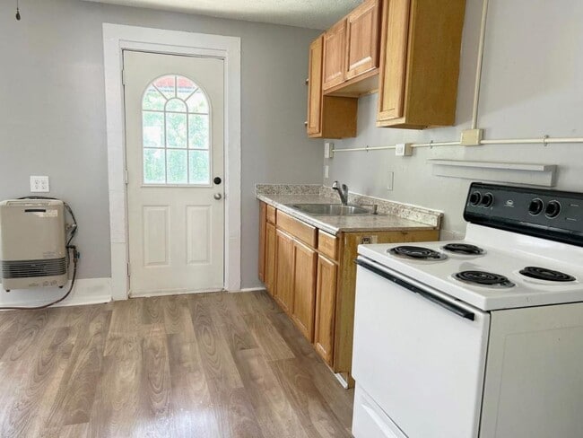 171 Oak St in Lewiston, ME - Building Photo - Building Photo