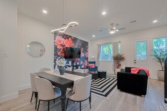 2909 Nagle St in Houston, TX - Building Photo - Building Photo