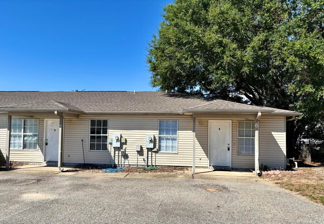 6903 Sea Turtle Cir in Navarre, FL - Building Photo