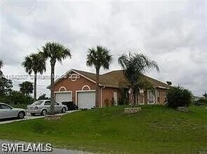 5135 Centennial Blvd in Lehigh Acres, FL - Building Photo - Building Photo