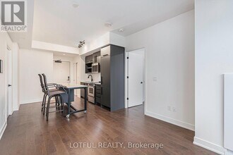 560 Rideau St in Ottawa, ON - Building Photo - Building Photo