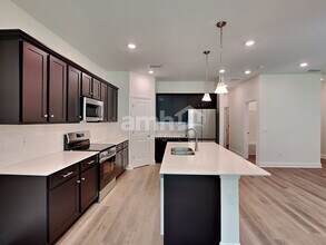 1095 Grafton Ridge Dr in Eustis, FL - Building Photo - Building Photo