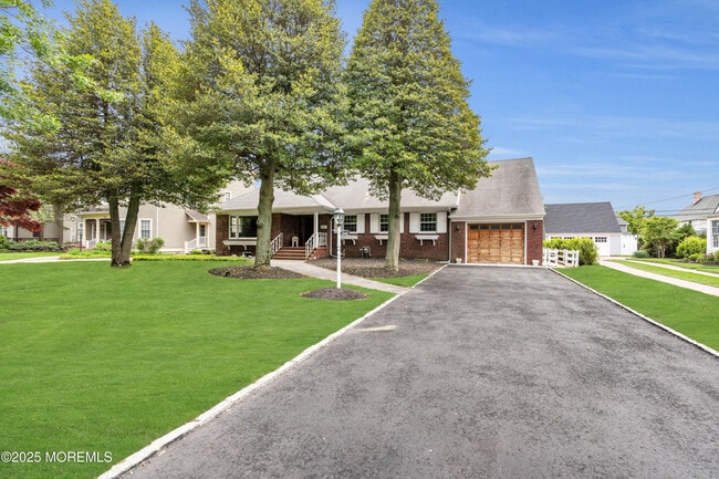 208 Trenton Blvd in Sea Girt, NJ - Building Photo - Building Photo