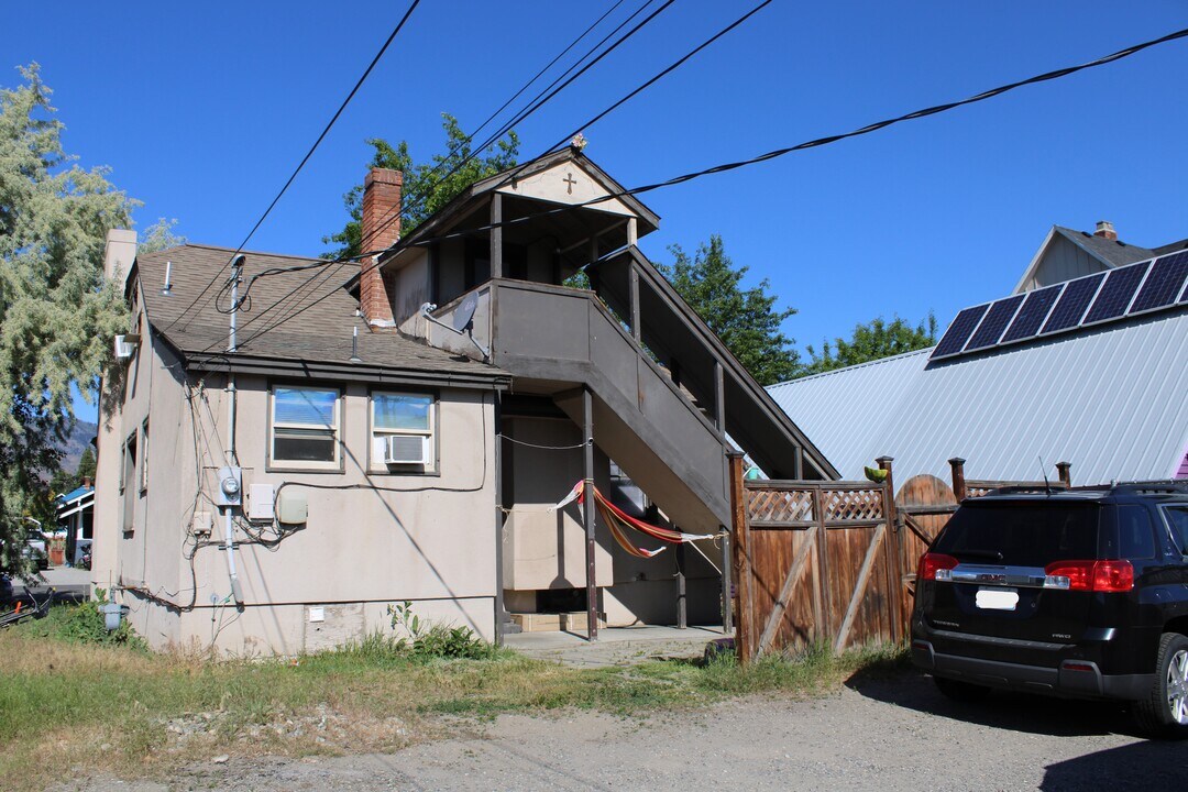 17 N Buchanan Ave, Unit 0.5 in Wenatchee, WA - Building Photo