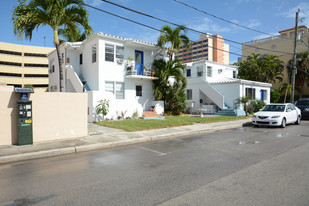 343 Van Buren St in Hollywood, FL - Building Photo