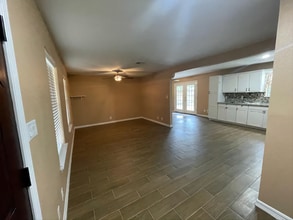 531 Roper St in Houston, TX - Building Photo - Building Photo