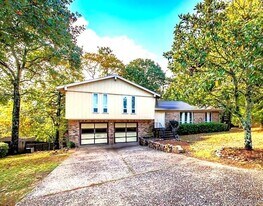 12805 Rivercrest Dr in Little Rock, AR - Building Photo