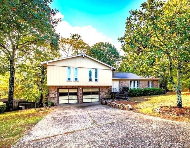 property at 12805 Rivercrest Dr