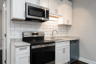 3400 University Ave SE – Where Historic Ch... in Minneapolis, MN - Building Photo