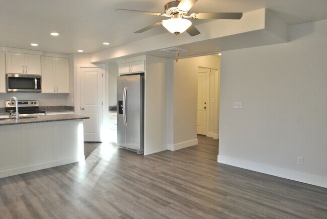 2049 N 380 E in North Logan, UT - Building Photo - Building Photo