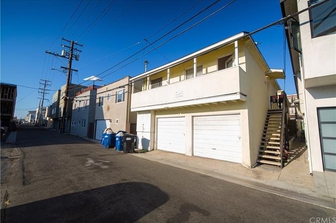 825 Manhattan Ave in Hermosa Beach, CA - Building Photo