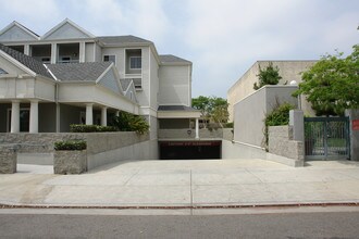 Silvercest Residences in Glendale, CA - Building Photo - Building Photo