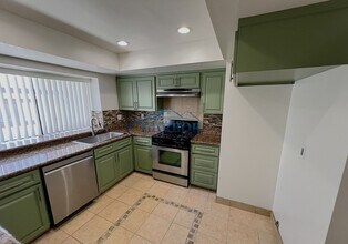 17037 S Vermont Ave in Gardena, CA - Building Photo - Building Photo