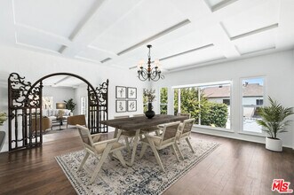 100 N Mansfield Ave in Los Angeles, CA - Building Photo - Building Photo