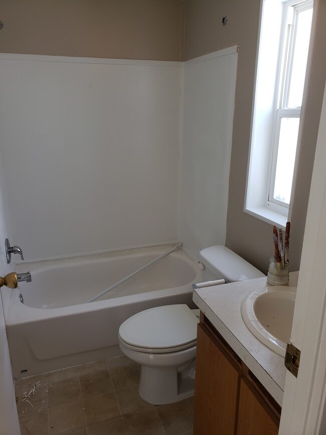 1601 E 300 N in St Anthony, ID - Building Photo - Building Photo