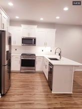 4055 SE Century Blvd in Hillsboro, OR - Building Photo - Building Photo