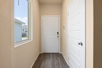 4422 Tourmaline Wy in San Antonio, TX - Building Photo - Building Photo