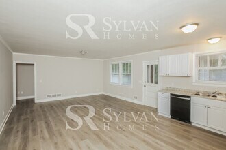 752 Shull St in West Columbia, SC - Building Photo - Building Photo