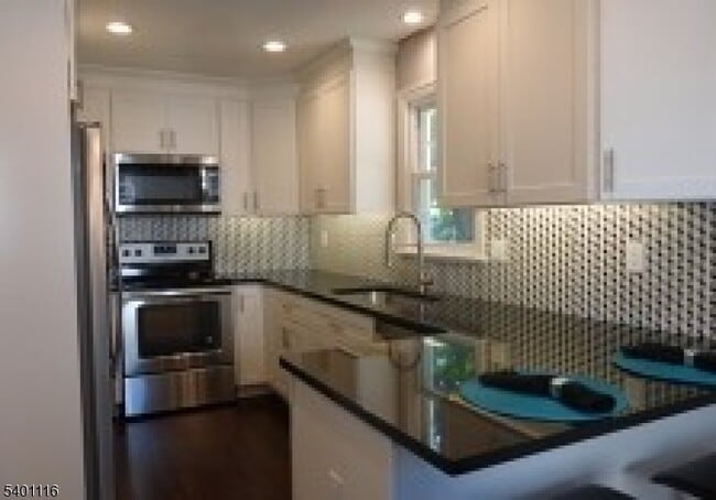 26 Adams Dr in Denville, NJ - Building Photo - Building Photo