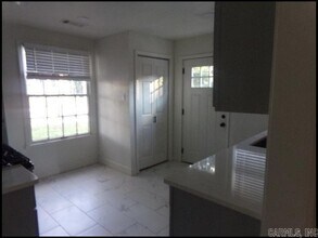 2318 S Louisiana St in Little Rock, AR - Building Photo - Building Photo