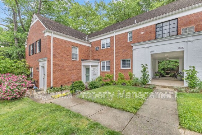 property at 1618 Fitzgerald Ln