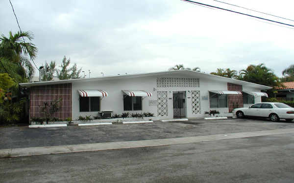 13061-13065 Emerald Dr in North Miami, FL - Building Photo - Building Photo