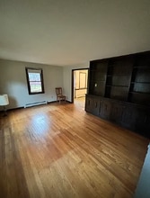 683 Station Rd in Amherst, MA - Building Photo - Building Photo